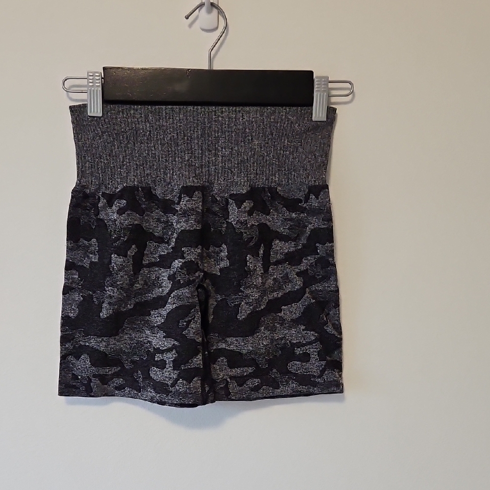 NVGTN 7" Shorts